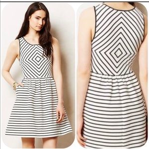 Maeve White and Black Dress Size 8